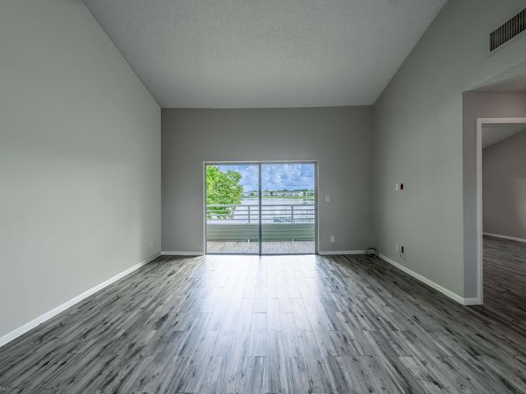 3401 NW 44th Street 206, Lauderdale Lakes FL 33309