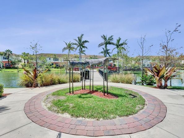 608 SW 3rd Ave, Pompano Beach FL 33060