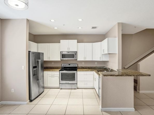 608 SW 3rd Ave, Pompano Beach FL 33060