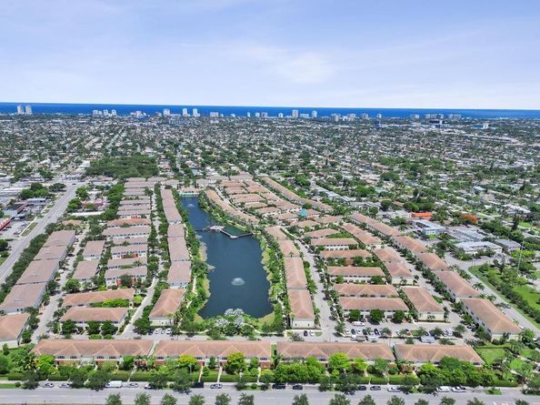 608 SW 3rd Ave, Pompano Beach FL 33060