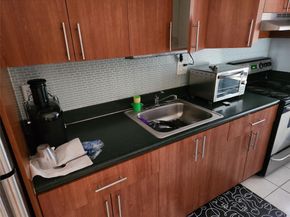 4081 N Dixie Hwy 8, Oakland Park FL 33334