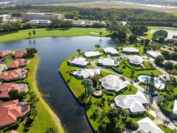 362 Yorktowne Circle, Atlantis FL 33462