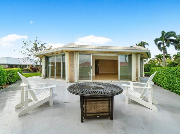 362 Yorktowne Circle, Atlantis FL 33462