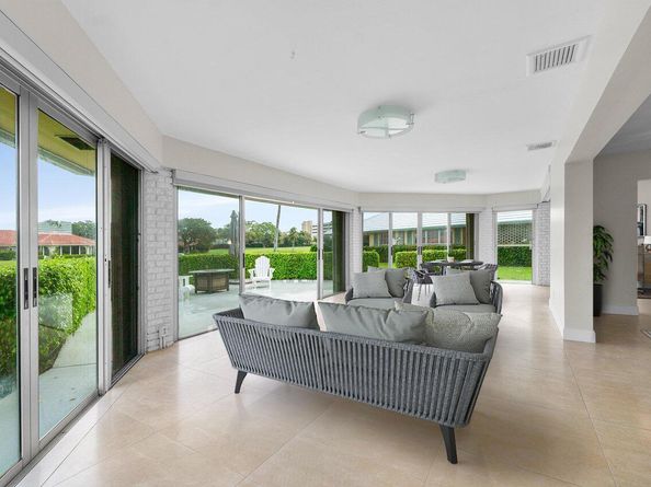 362 Yorktowne Circle, Atlantis FL 33462