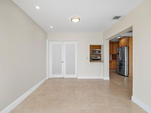 362 Yorktowne Circle, Atlantis FL 33462
