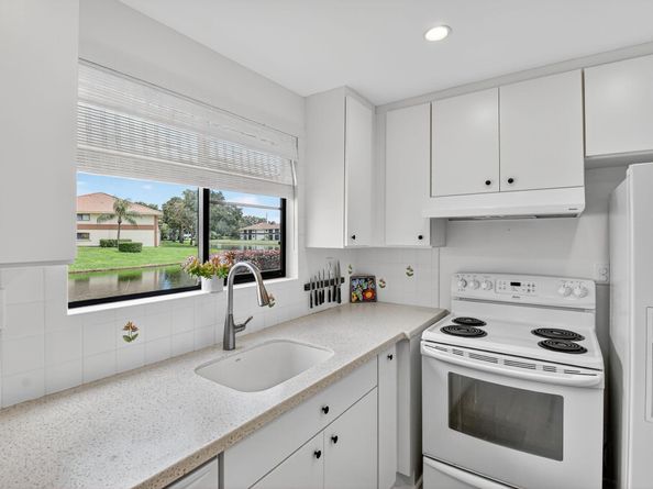 15216 Lakes Of Delray Boulevard 140, Delray Beach FL 33484