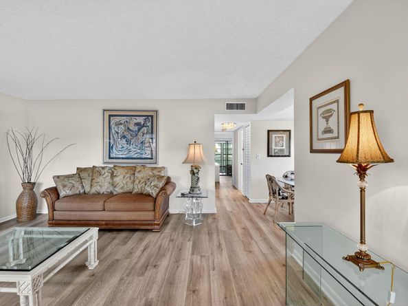 15216 Lakes Of Delray Boulevard 140, Delray Beach FL 33484