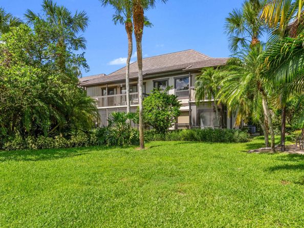 13334 Polo Club Road 300/301, Wellington FL 33414
