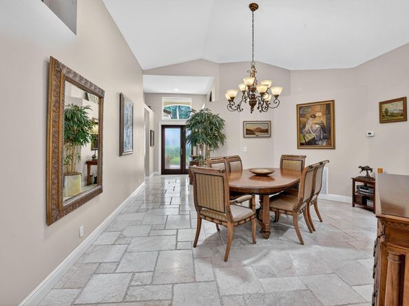523 Canoe Point, Delray Beach FL 33444