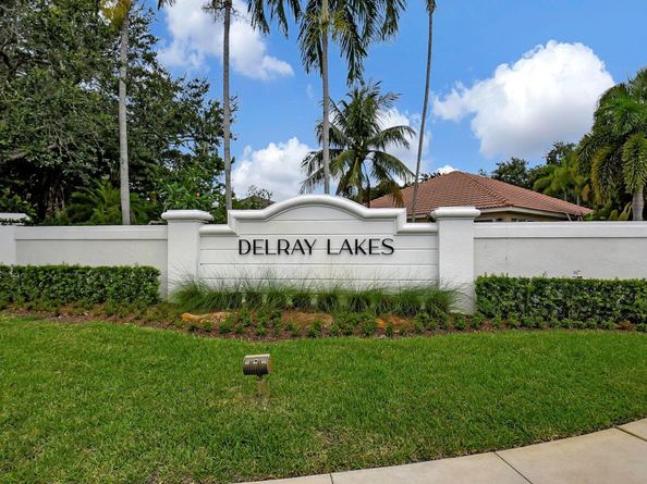 523 Canoe Point, Delray Beach FL 33444