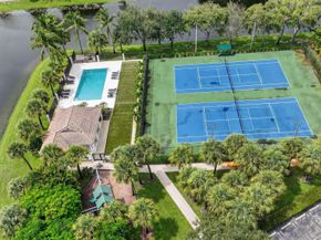 523 Canoe Point, Delray Beach FL 33444