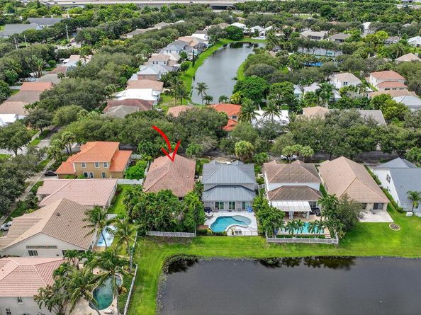523 Canoe Point, Delray Beach FL 33444
