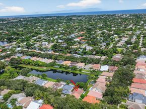 523 Canoe Point, Delray Beach FL 33444