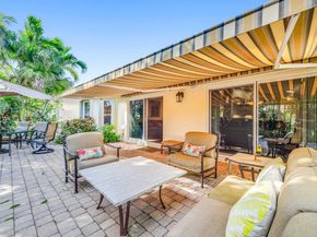 523 Canoe Point, Delray Beach FL 33444