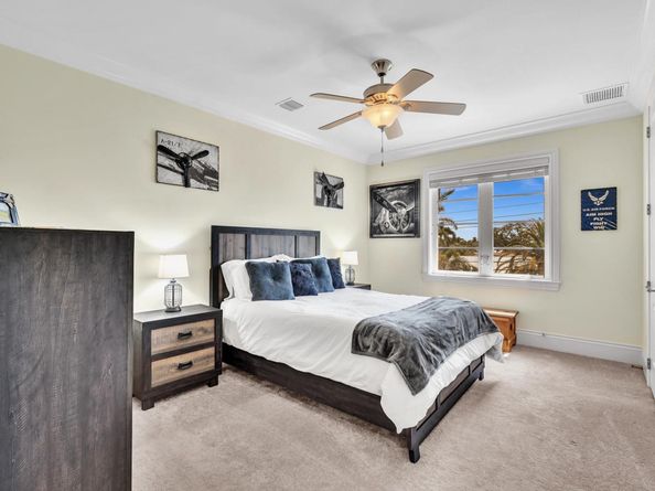 4431 NE 24th Avenue, Lighthouse Point FL 33064