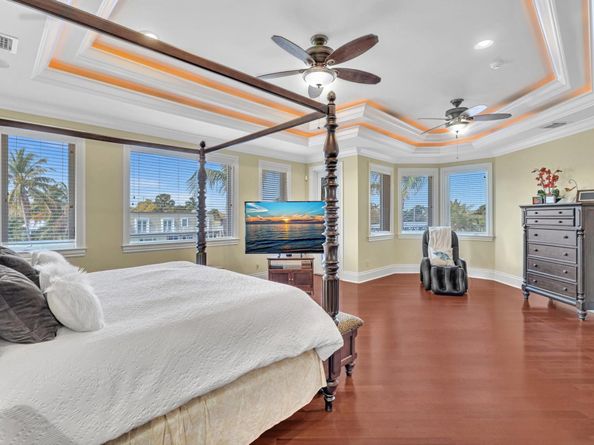 4431 NE 24th Avenue, Lighthouse Point FL 33064