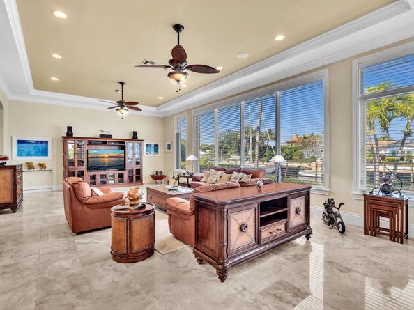 4431 NE 24th Avenue, Lighthouse Point FL 33064