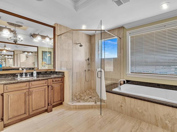 4431 NE 24th Avenue, Lighthouse Point FL 33064