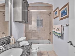 4431 NE 24th Avenue, Lighthouse Point FL 33064