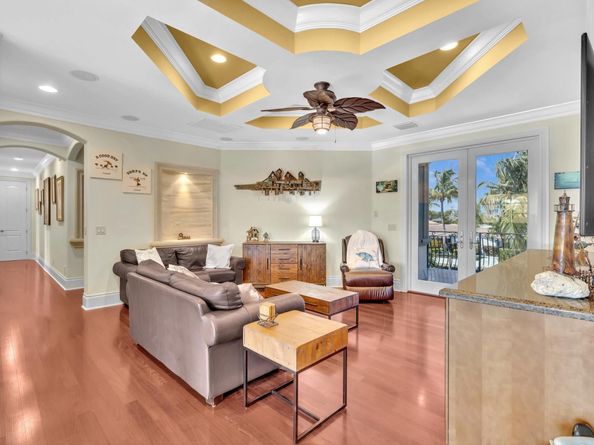 4431 NE 24th Avenue, Lighthouse Point FL 33064