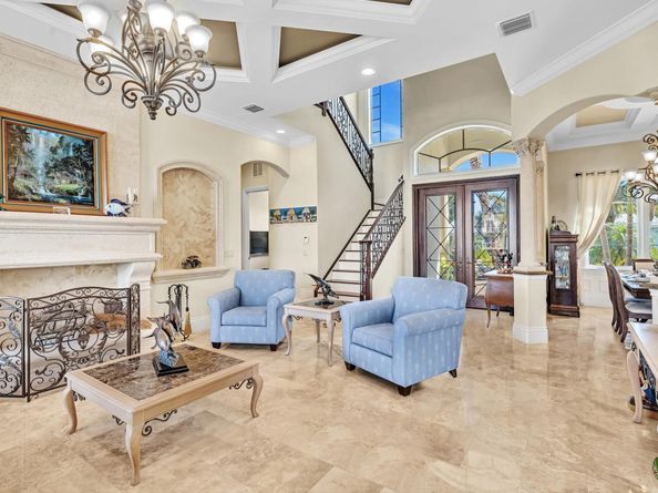 4431 NE 24th Avenue, Lighthouse Point FL 33064