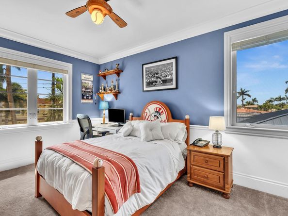 4431 NE 24th Avenue, Lighthouse Point FL 33064