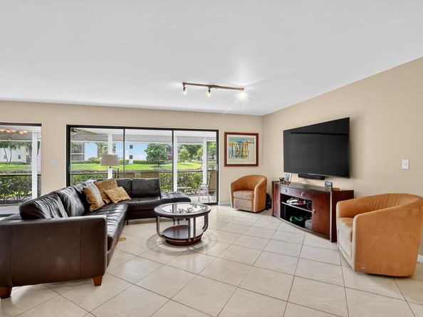 6774 Willow Wood Drive 1101, Boca Raton FL 33434