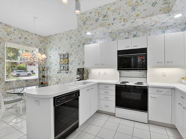 5781 NW 24th Avenue 904, Boca Raton FL 33496
