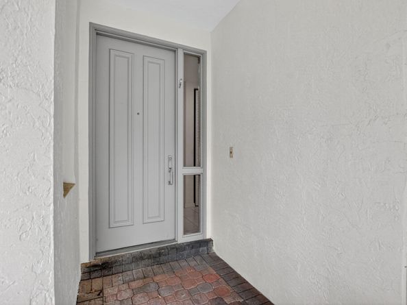 5781 NW 24th Avenue 904, Boca Raton FL 33496