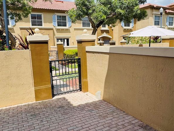 6515 Diamond Springs Terrace 2409, West Palm Beach FL 33411