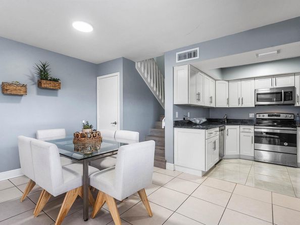 3650 Village Drive B, Delray Beach FL 33445