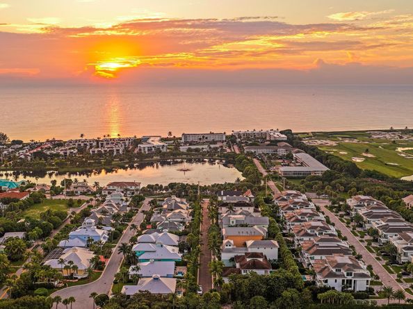 410 Old Towne Lane, Juno Beach FL 33408