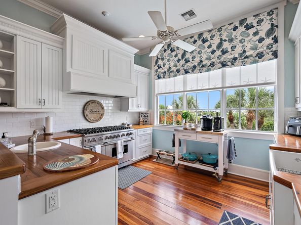 410 Old Towne Lane, Juno Beach FL 33408