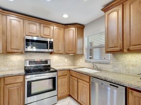 10330 N Military 6a Trail 6a, Palm Beach Gardens FL 33410