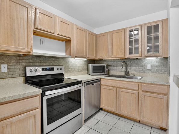 5507 Courtyard Drive, Margate FL 33063