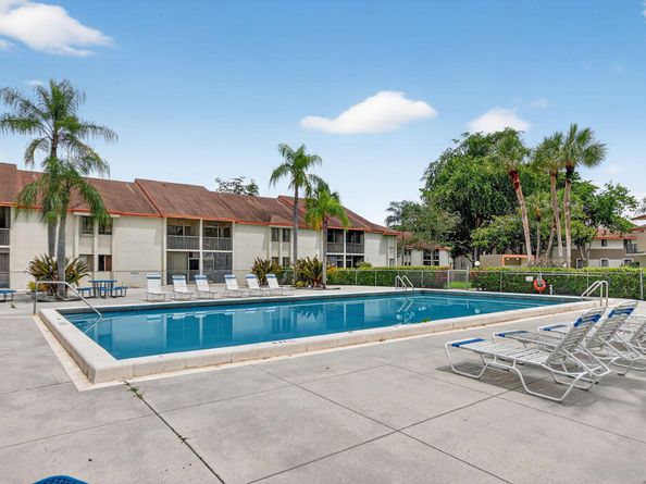 5507 Courtyard Drive, Margate FL 33063