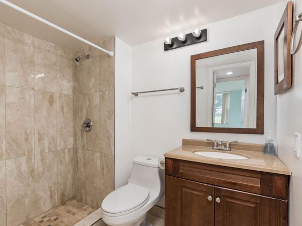 3150 W Rolling Hills Cir 110, Davie FL 33328