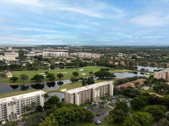 3150 W Rolling Hills Cir 110, Davie FL 33328