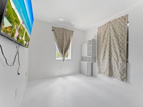 3711 NE 23rd Ct, Homestead FL 33033