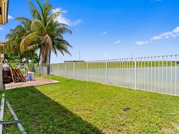 3711 NE 23rd Ct, Homestead FL 33033