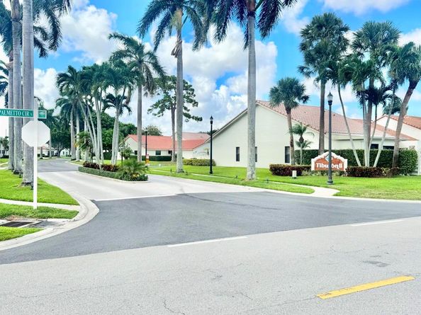 21583 Guadalajara Avenue, Boca Raton FL 33433