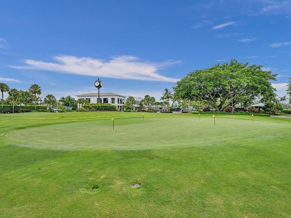 21464 Bridge View Dr, Boca Raton FL 33428