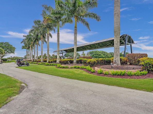 21464 Bridge View Dr, Boca Raton FL 33428