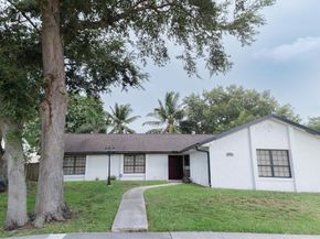 420 La Mancha Avenue, Royal Palm Beach FL 33411