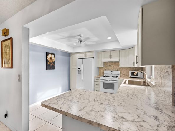 1730 NW 118th Ave, Pembroke Pines FL 33026