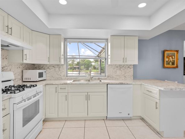 1730 NW 118th Ave, Pembroke Pines FL 33026