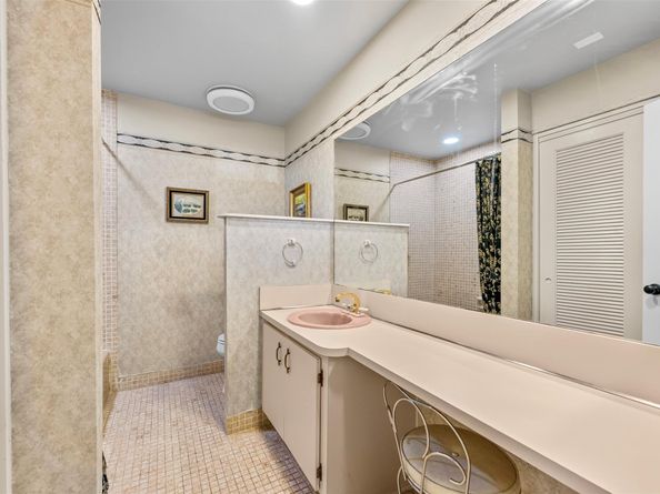 1730 NW 118th Ave, Pembroke Pines FL 33026