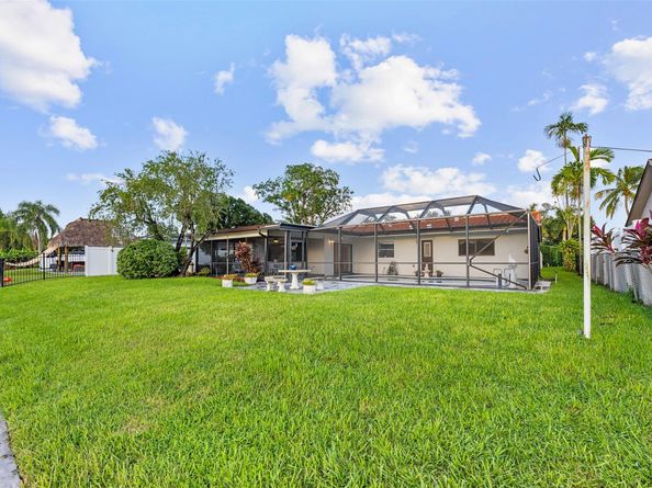 1730 NW 118th Ave, Pembroke Pines FL 33026