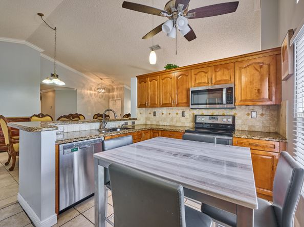 1348 W Glen Oak Road, North Lauderdale FL 33068