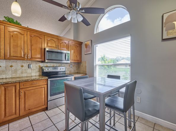 1348 W Glen Oak Road, North Lauderdale FL 33068